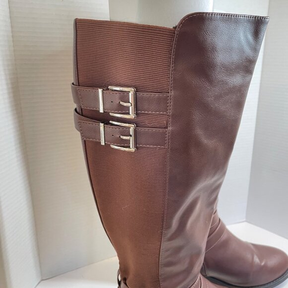 Brown Knee-High Riding Boots With Adjustable Buckles & Side Zipper - Picture 2 of 13